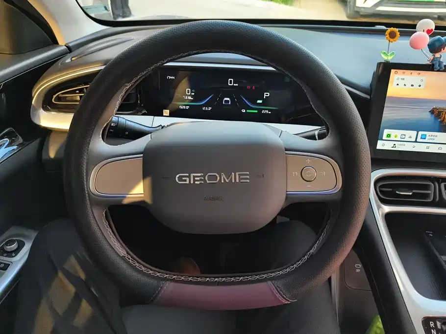 Geely Galaxy Starwish 2026 — фото 15