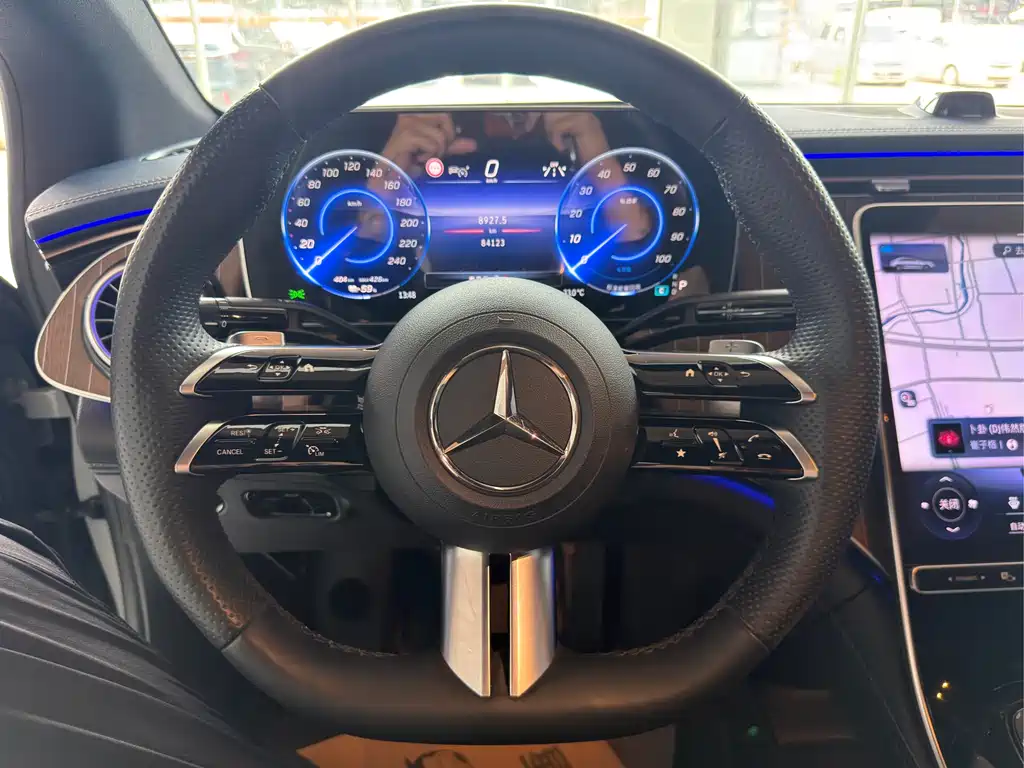 Mercedes-Benz EQE 2024
