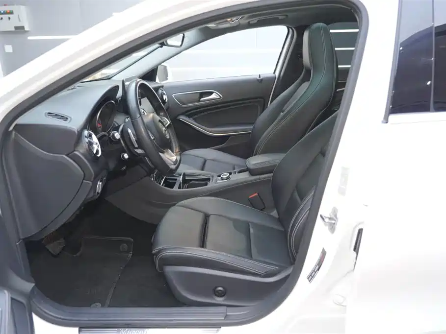 Mercedes-Benz GLA 2020 — фото 16