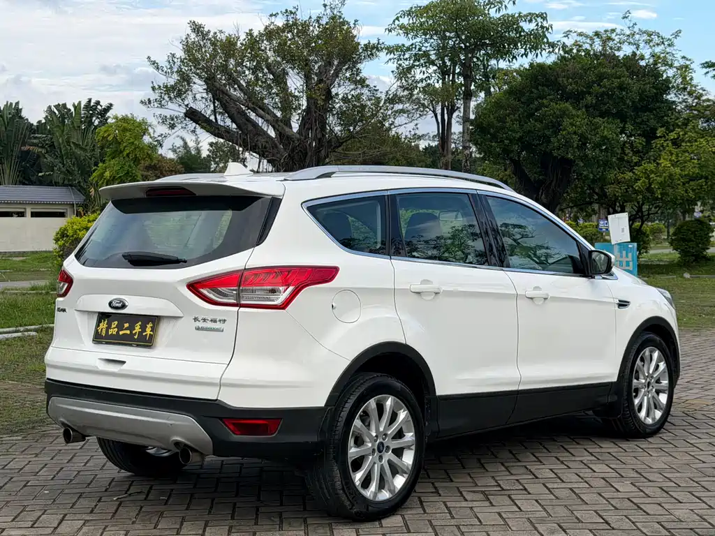Ford Kuga 2016 — фото 5