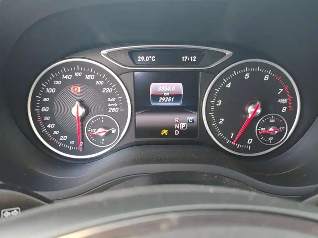 Mercedes-Benz B-Class 2017 — фото 12