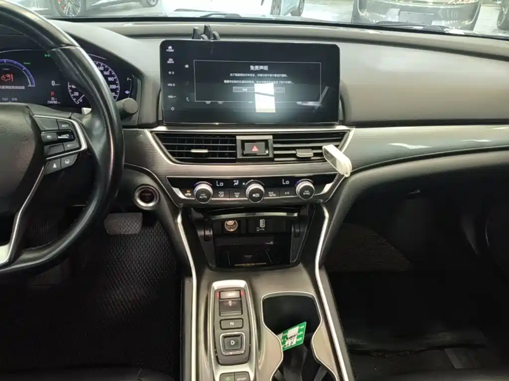 Honda Accord 2023 — фото 13