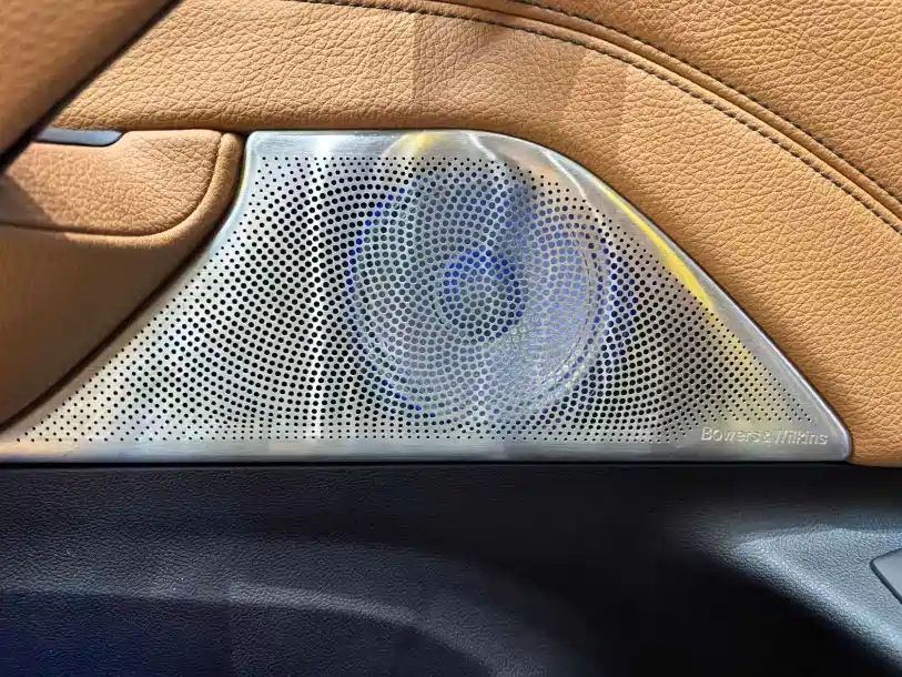 BMW 5 Series 2020 — фото 16