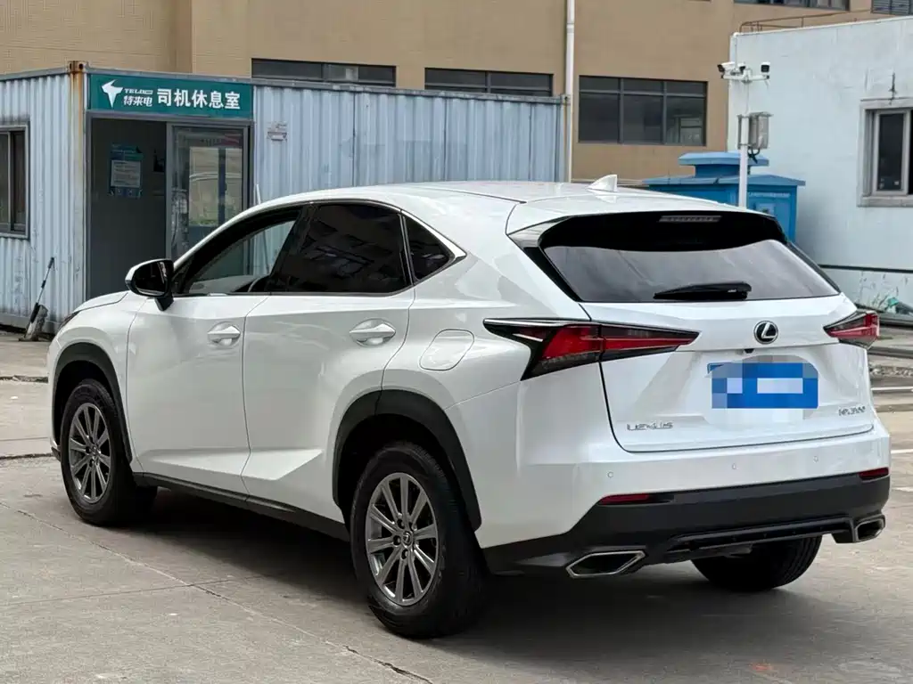Lexus NX 2019 — фото 8