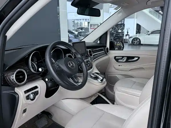 Mercedes-Benz V-Class 2017
