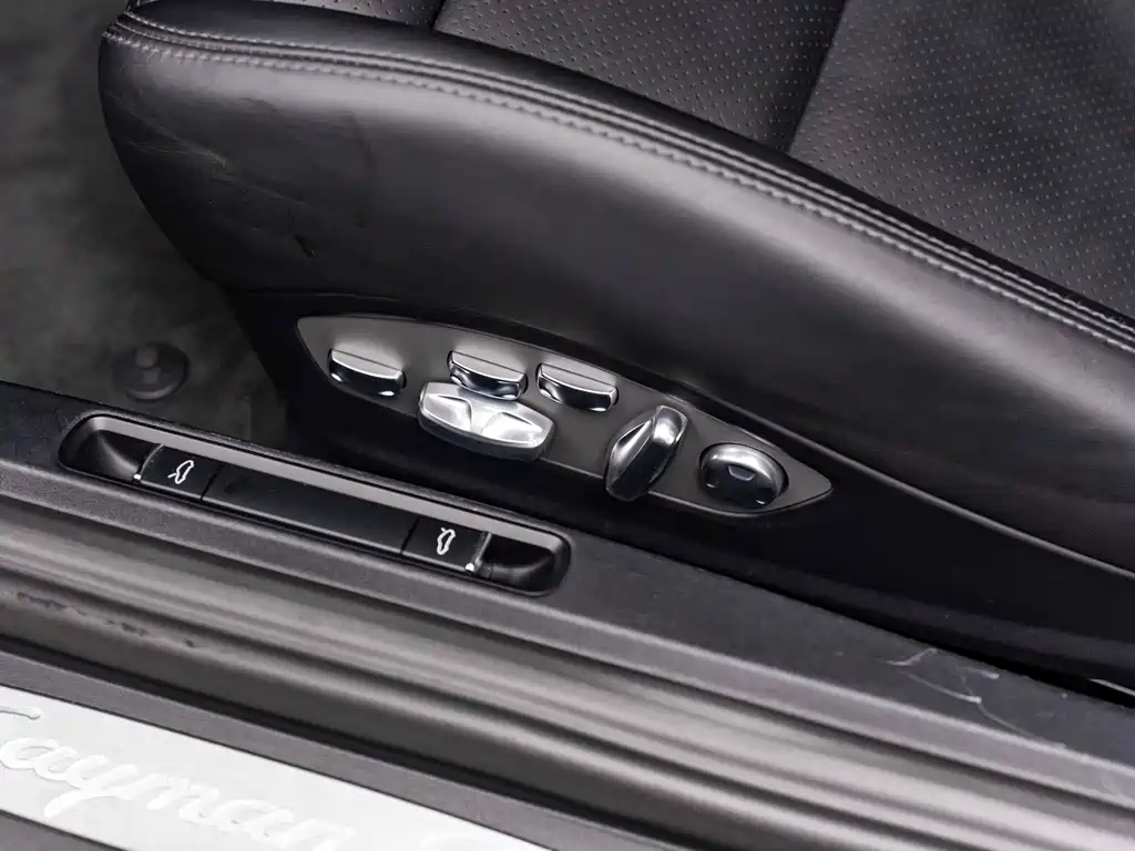Porsche Cayman 2018 — фото 19