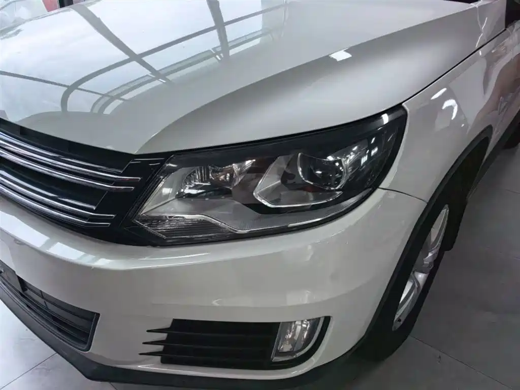 Volkswagen Tiguan 2015 — фото 24
