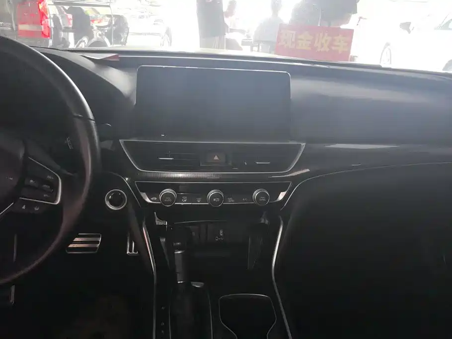 Honda Accord 2022 — фото 13
