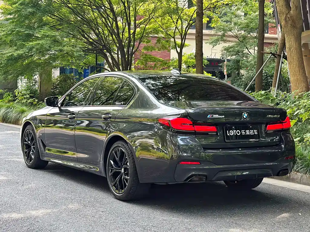 BMW 5 Series 2023