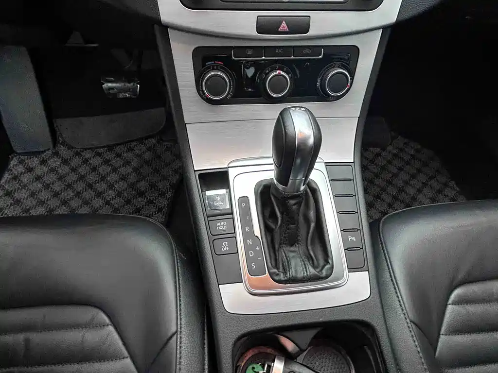 Volkswagen Magotan 2014