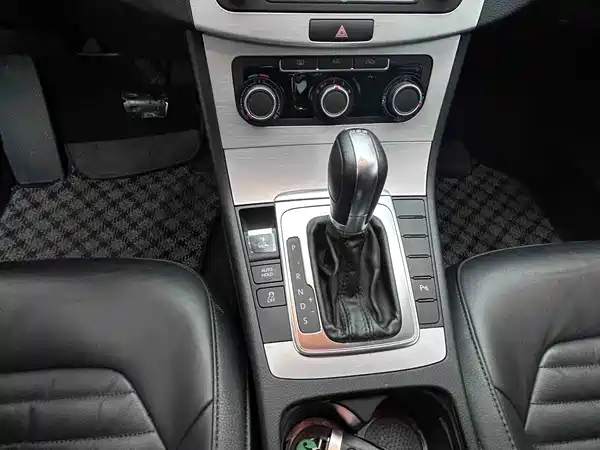 Volkswagen Magotan 2014