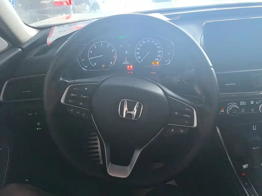 Honda Accord 2022 — фото 15