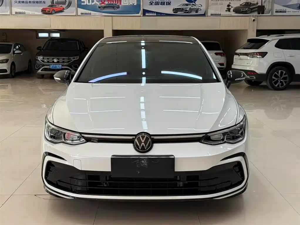 Volkswagen Golf 2023