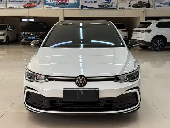 Volkswagen Golf 2023
