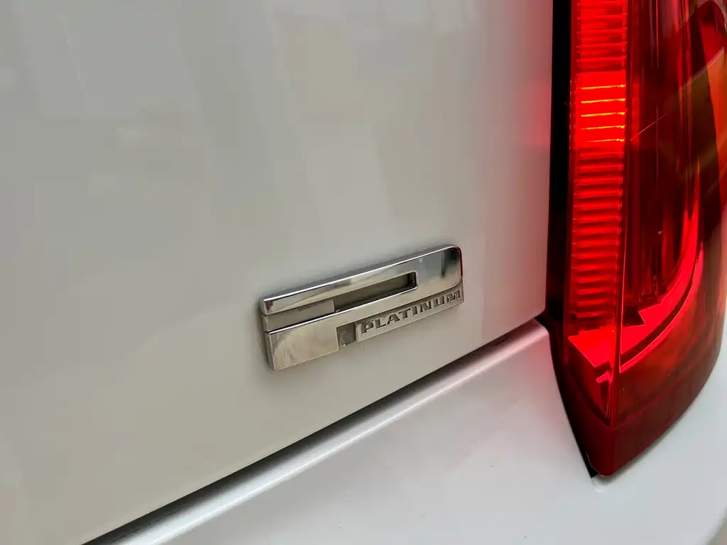 Cadillac XTS 2015 — фото 22