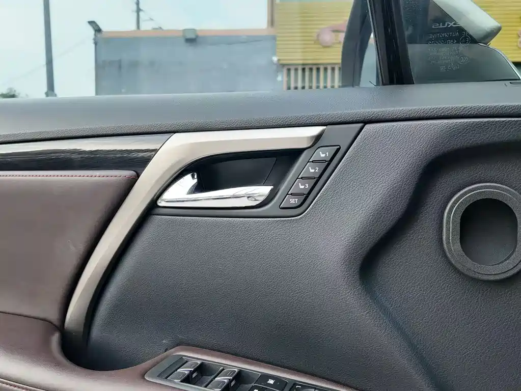 Lexus RX 2021 — фото 10