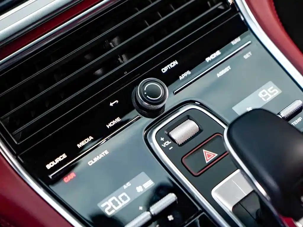 Porsche Panamera 2024 — фото 16