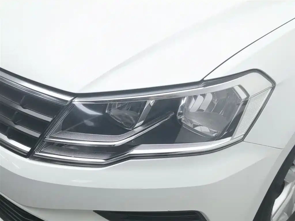 Volkswagen Jetta 2018 — фото 7