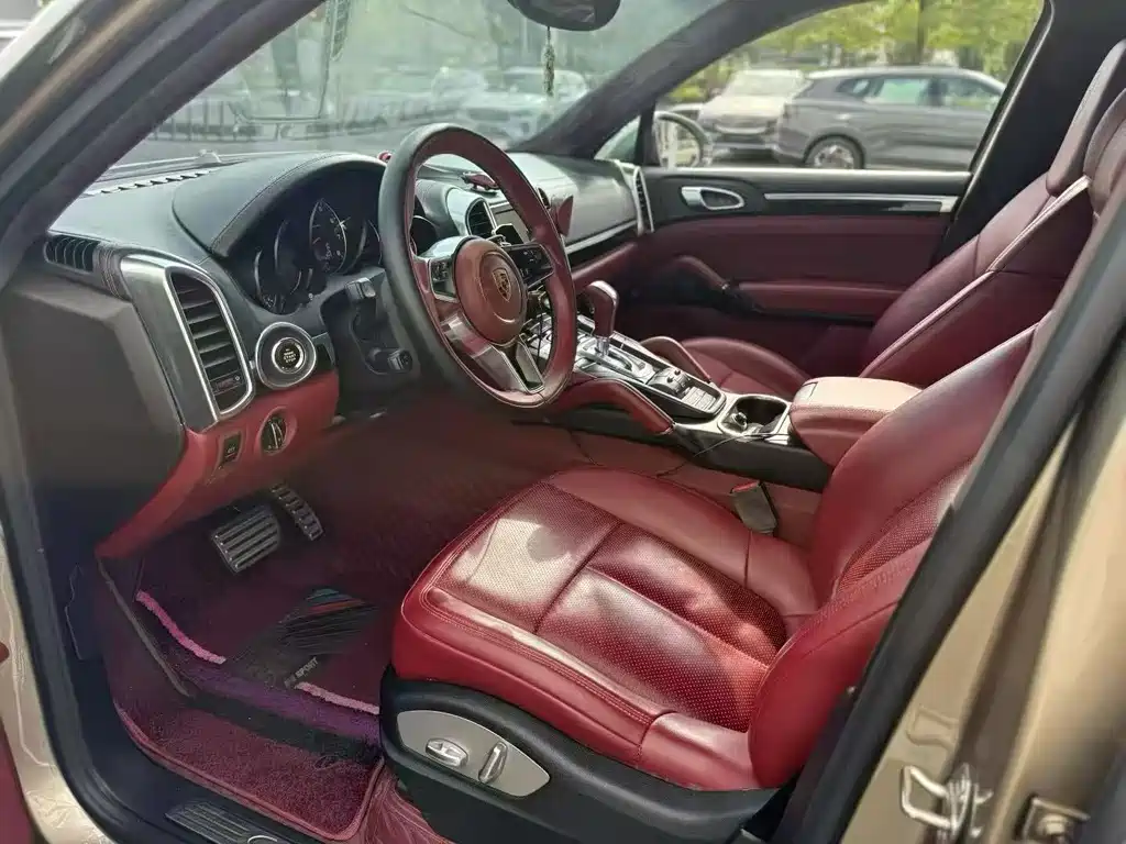 Porsche Cayenne 2016