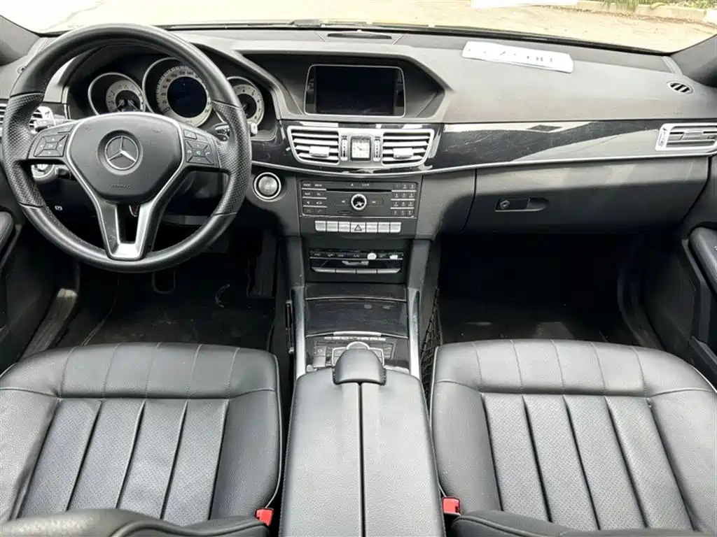 Mercedes-Benz E-Class 2015 — фото 12