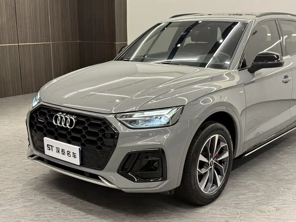 Audi Q5L 2025 — фото 3
