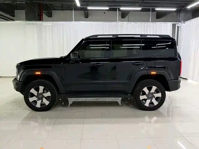 Beijing Off-Road BJ40 EREV 2025