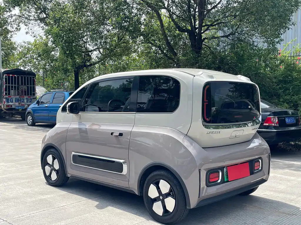 Baojun KiWi EV 2023 — фото 8