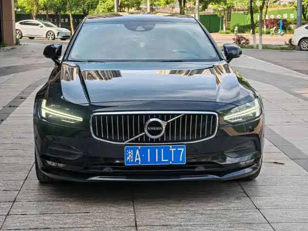 Volvo S90 2017