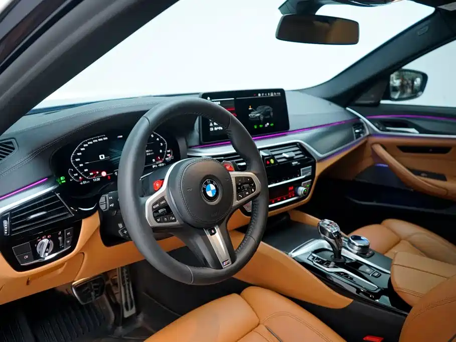 BMW 5 Series 2022 — фото 15