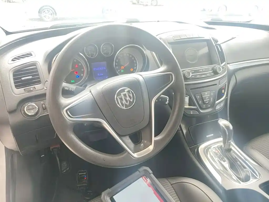 Buick Regal 2015 — фото 11
