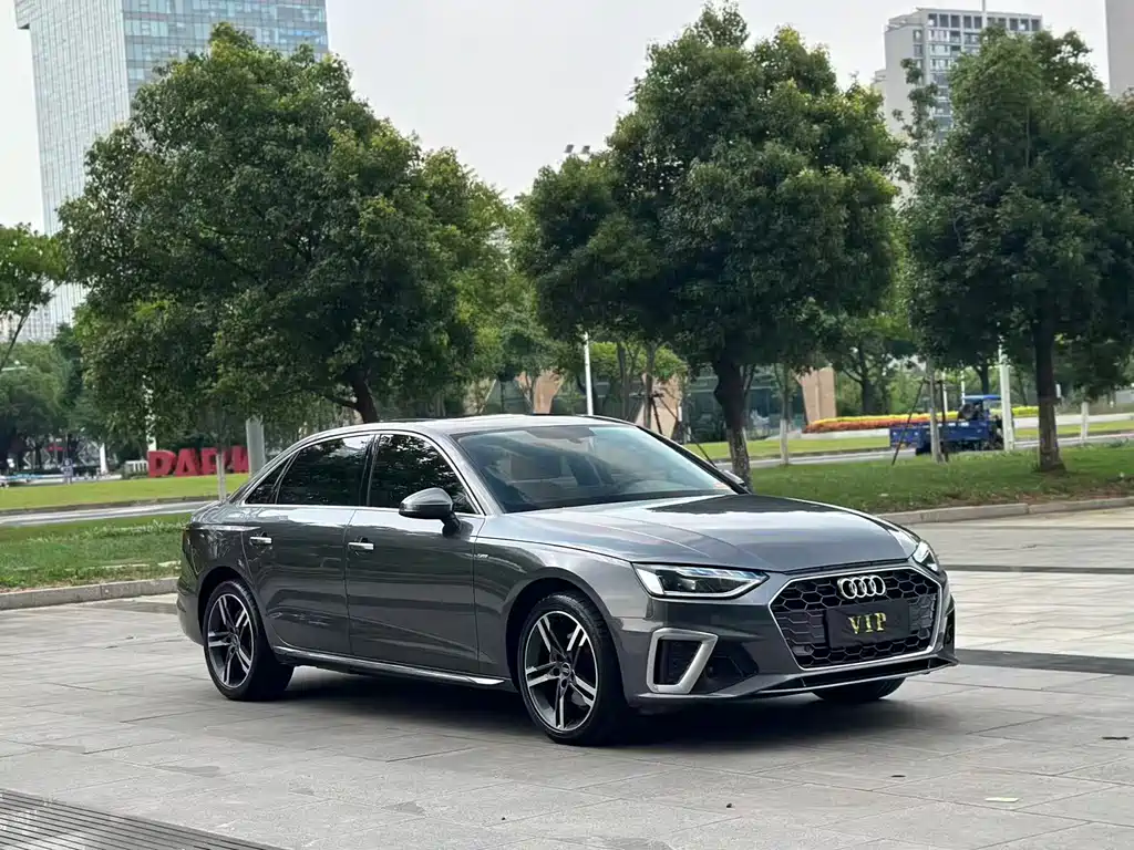 Audi A4L 2021