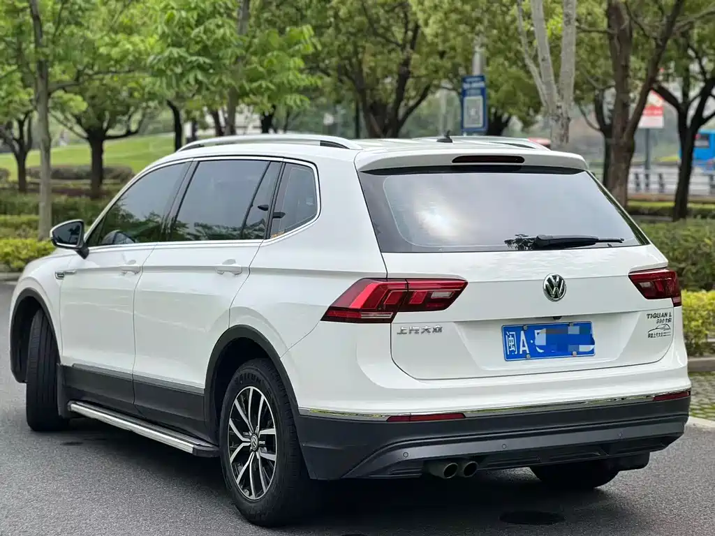 Volkswagen Tiguan L 2018 — фото 8