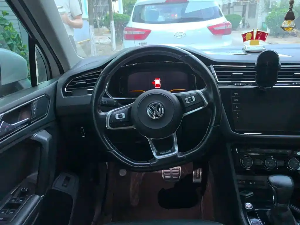 Volkswagen Tiguan L 2020