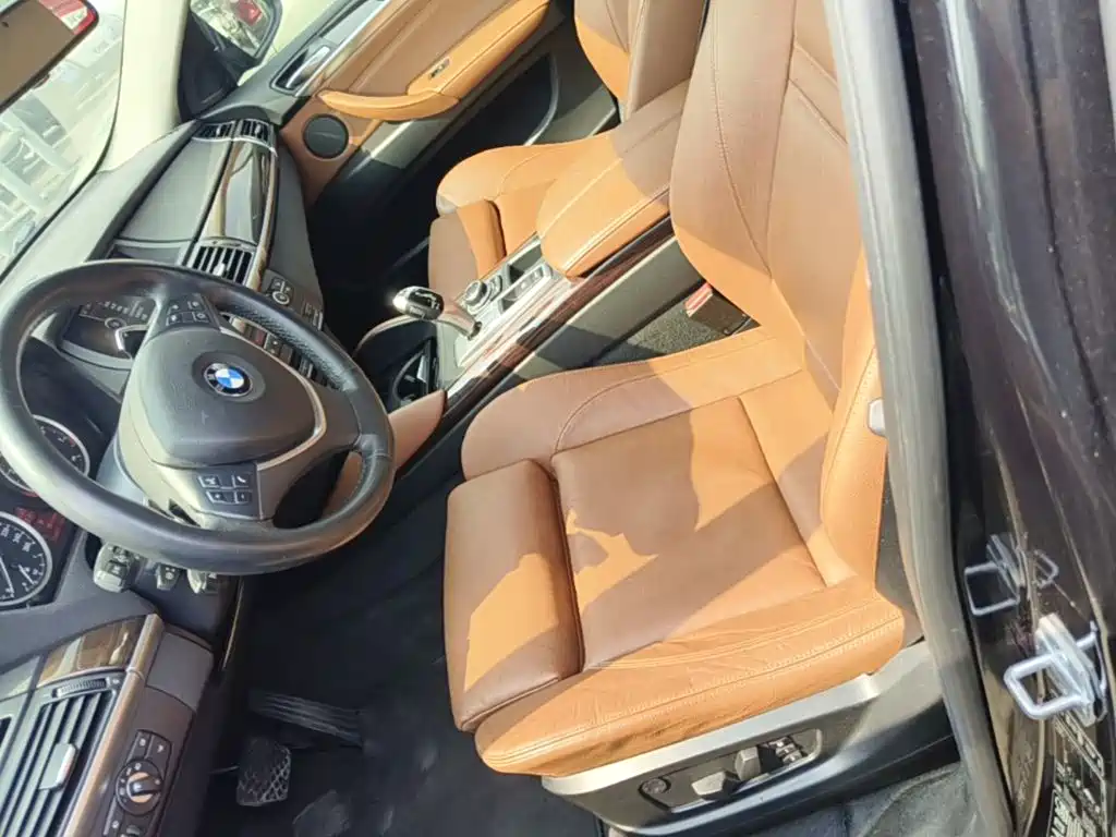 BMW X6 2015 — фото 15