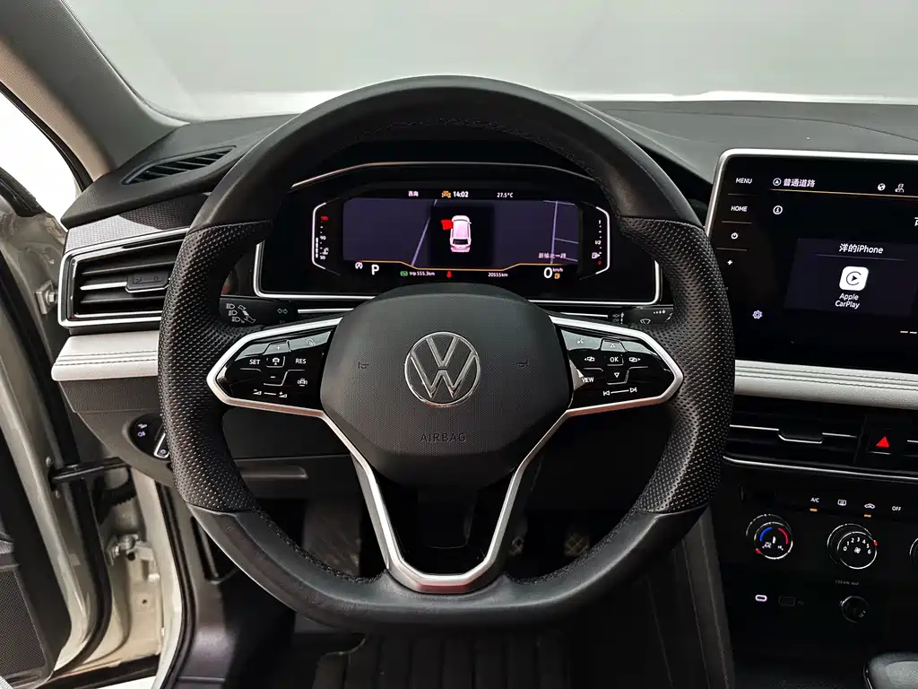 Volkswagen Tiguan L 2023 — фото 20