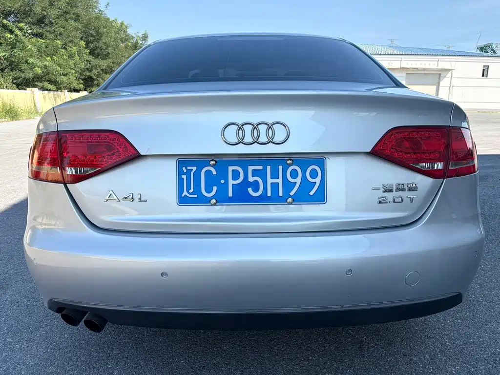 Audi A4L 2010