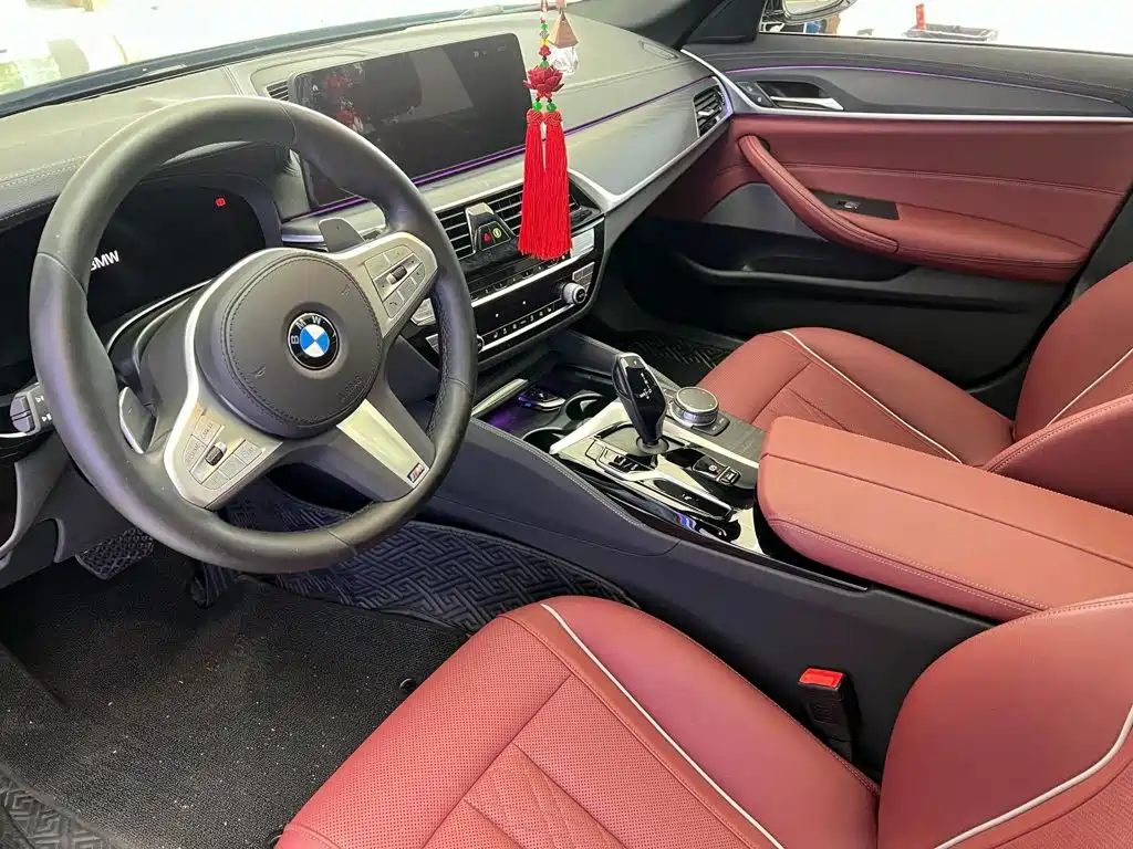 BMW 5 Series 2023