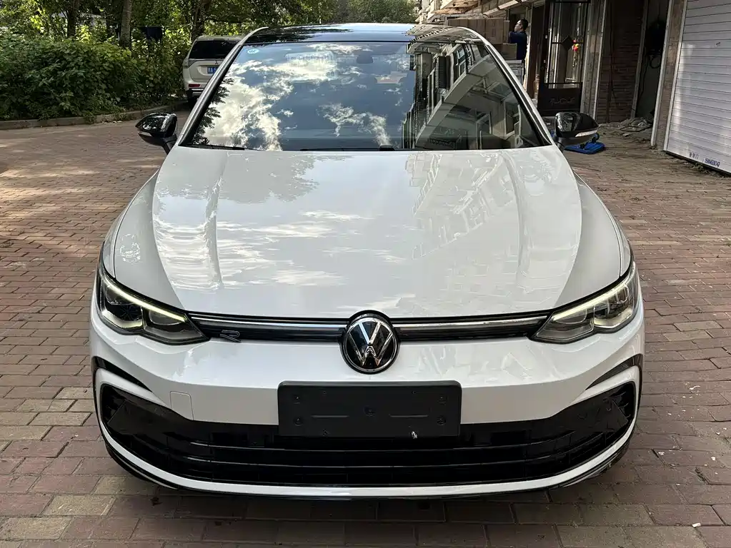 Volkswagen Golf 2023