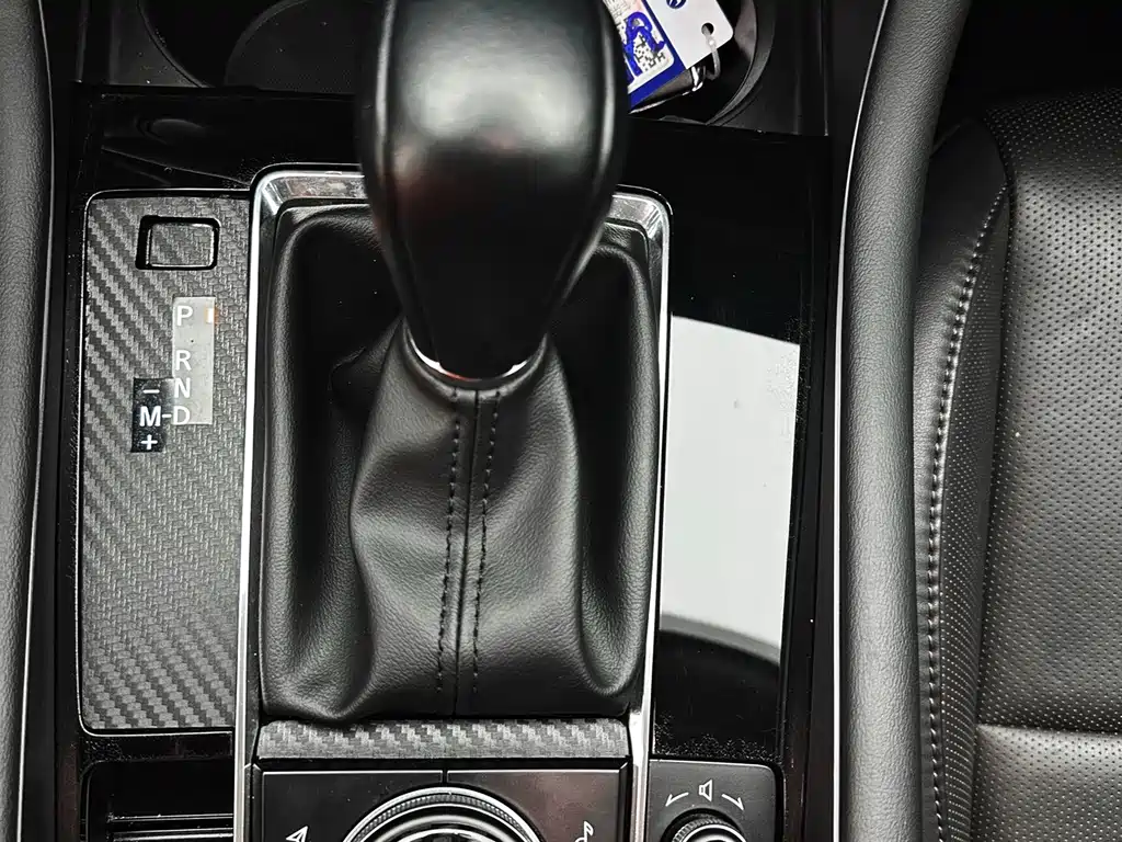 Mazda 3 Axela 2022 — фото 14