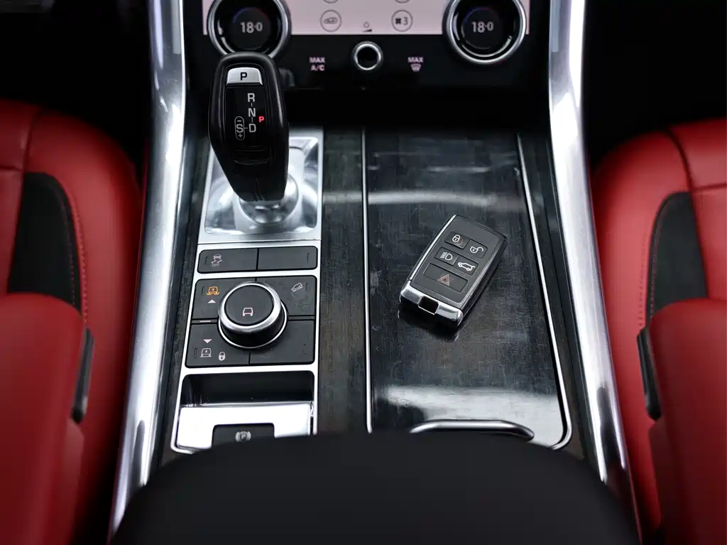 Land Rover Sport 2021 — фото 15