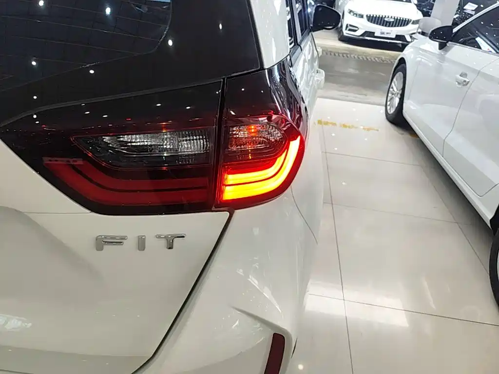 Honda Fit 2021 — фото 8