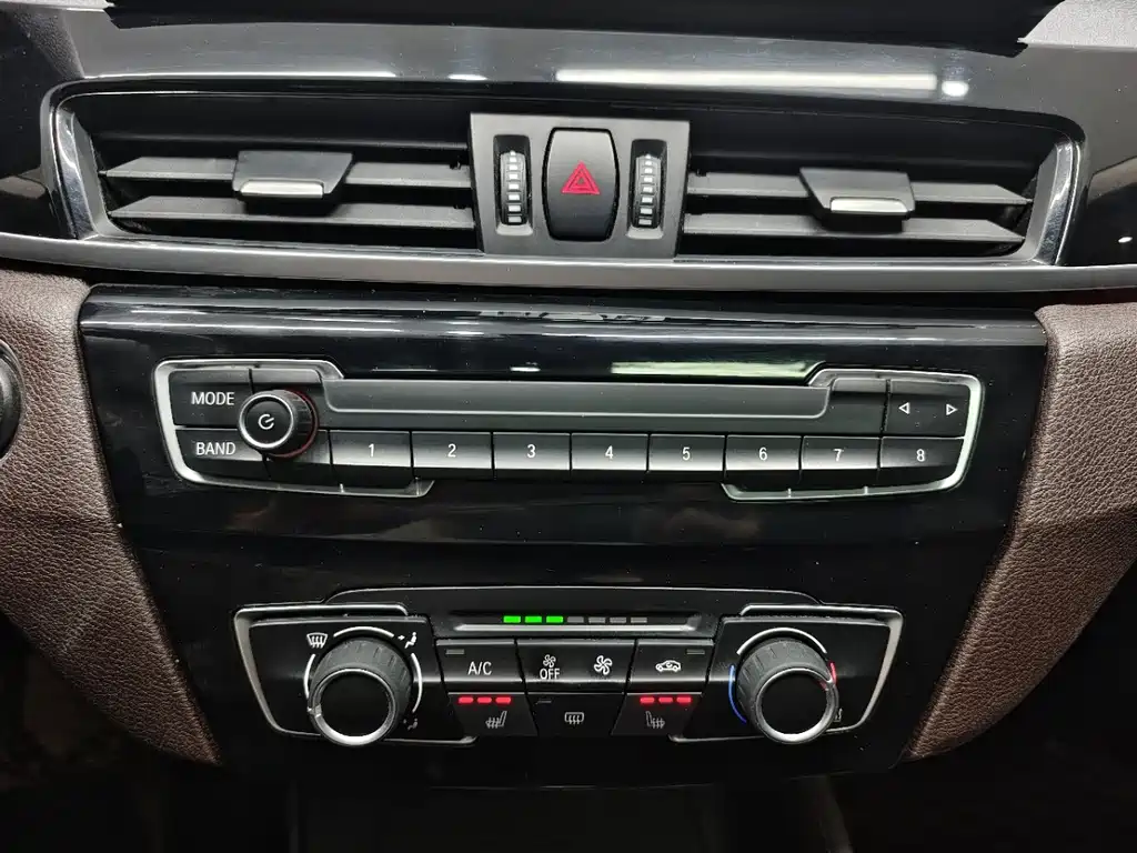 BMW X1 2022 — фото 14
