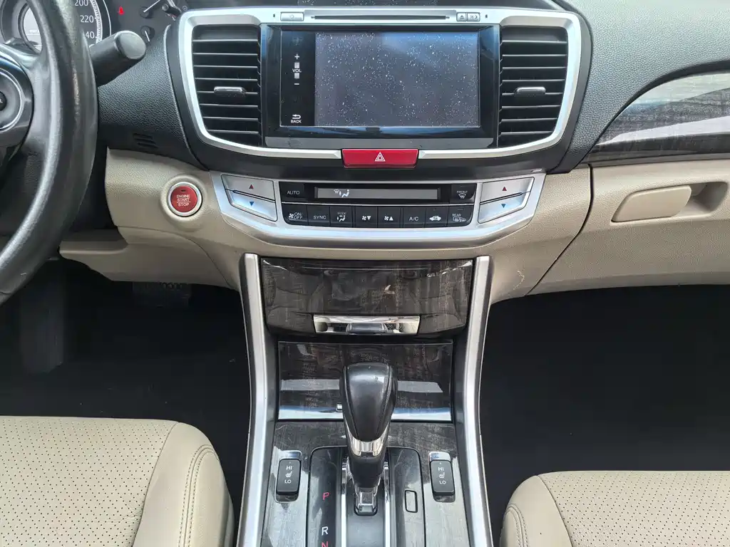 Honda Accord 2014 — фото 14