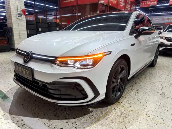 Volkswagen Golf 2023