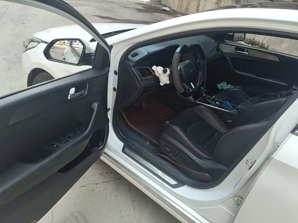 Hyundai Sonata 2016 — фото 16