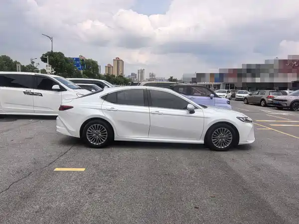Toyota Camry 2025