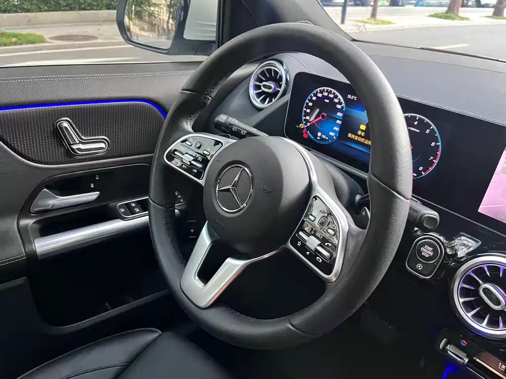 Mercedes-Benz GLA 2020