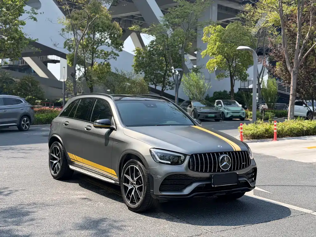 Mercedes-Benz GLC AMG 2023 — фото 3