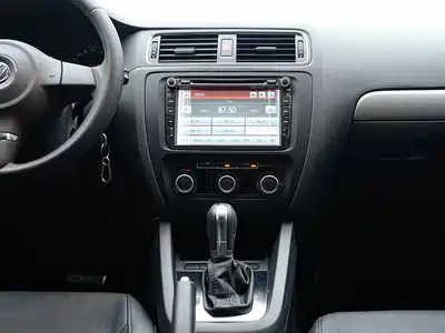 Volkswagen Sagitar 2014