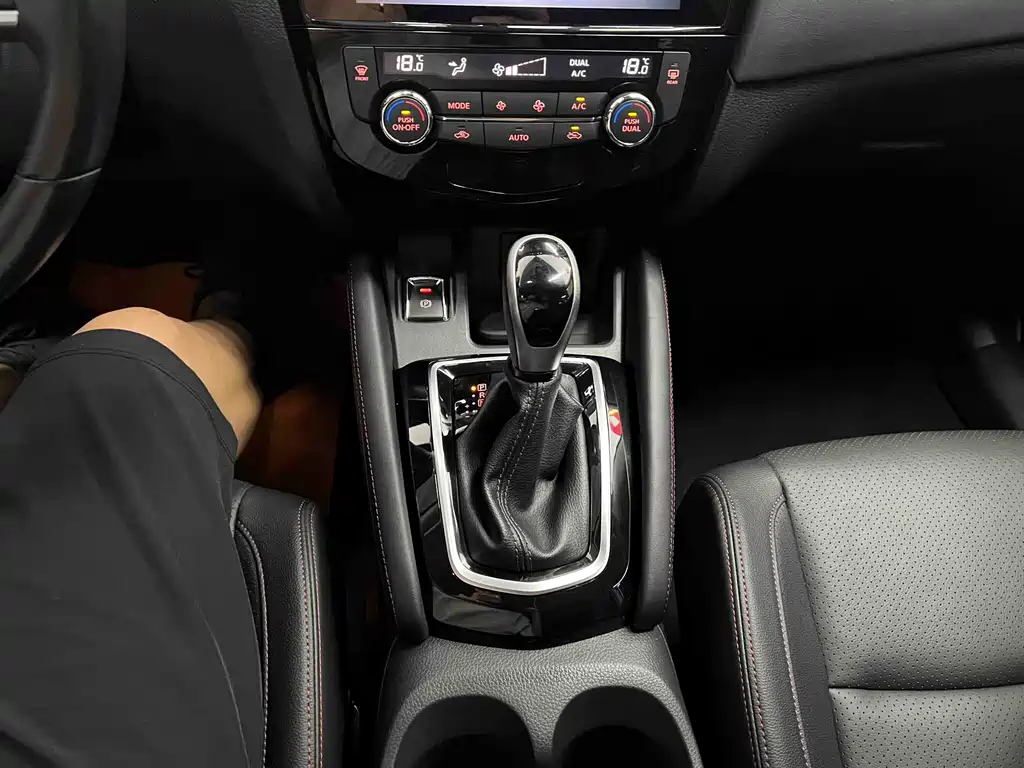 Nissan Qashqai 2023 — фото 13
